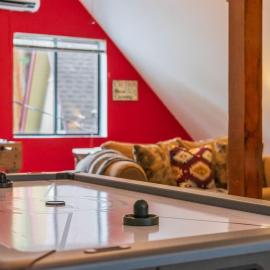 Evergreen Chalet Game Room Kayaks & SUP Big Trees Pool Access