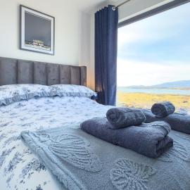 Bothan By The Bay, Benbecula