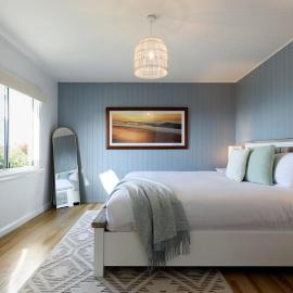 Coastal Retreat w/ Deck and Family Rooms, hotel v destinaci Bridport