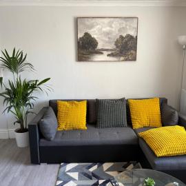 Cosy & Exclusive 1bd Crumpsall Flat, Sleeps 4