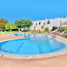 Beautiful Vila Rafaella, walk distance to beaches