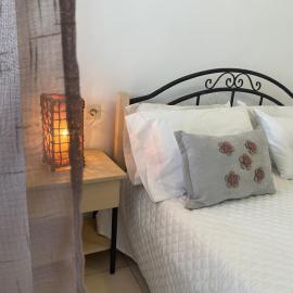 Ravanos Apartment, hotel in Loutraki