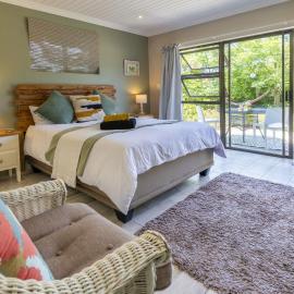Garden View Studio, hotel in Plettenberg Bay