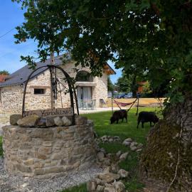 Nature en ville - Maison 3 chambres - Jardin - Parking, hotel in Saint-Herblain