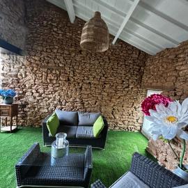 Le Clos Francis, Gite de charme proche du Futuroscope, hotel em Aslonnes