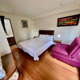 Hotel Casa Iris，奇亞的飯店