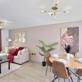 Spacious 3 Bed Countryside Home Sleeps 7 Parking, hotel in Waddesdon