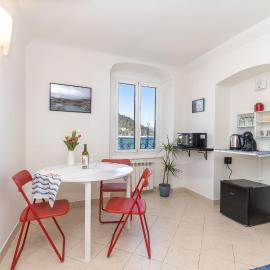 Ria Apartment, hotel a Le Grazie