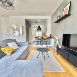 T2 Chaleureux - Parking - Proche centre-ville: Toulouse'de bir otel