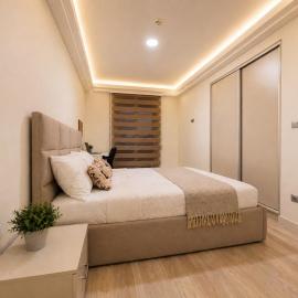Pool Sauna Free Parking Gym 3BR Family APT
