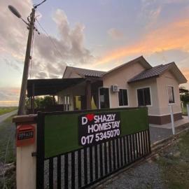 D'Shazly Homestay Village, hotel in Arau