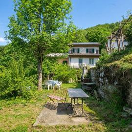 3 Bedroom Stunning Home In Rezzoaglio, hotel in Rezzoaglio