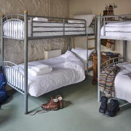 Drewe Arms Bunk Rooms, hotel in Drewsteignton