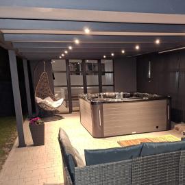 Dom wakacyjny z Jacuzzi na wyłączność do 16 osób w centrum Zatora blisko Energylandii
