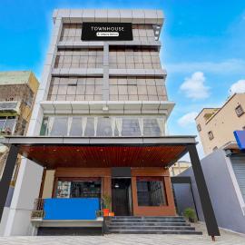 Super Townhouse IGIMS Patna Bailey Road Formerly Tribhuban Palace – hotel w mieście Patna