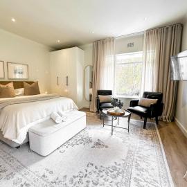 Oak Manor Boutique Guest House