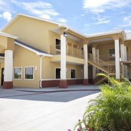 Days Inn & Suites by Wyndham Gonzales TX, hotel in Gonzales