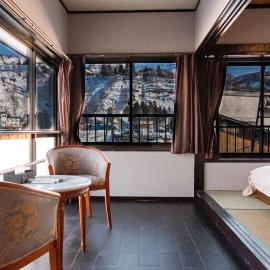 白灯-Hakuto- Ishiuchi, hotel in Minami Uonuma