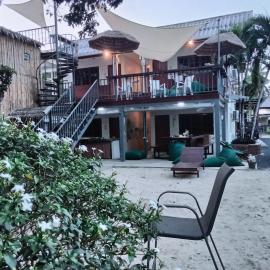 Ladybugs hostel sunset, hotel in Taling Ngam Beach