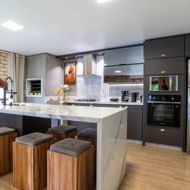 Studio com Piscina em Novo Hamburgo Pet Friendly, hotel u gradu Novo Amburgo