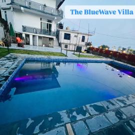 BlueWave Villa: Kangra şehrinde bir otel