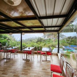 Parudeesa Pool Resort, hotel v destinácii Vattavada