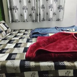 Dev Giri Guest House, hotel in Phata