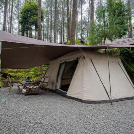 serlok glamping, hotel di Tangkubanperahu