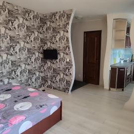 Квартира подобово Район Зеленчак, hotel din Konotop