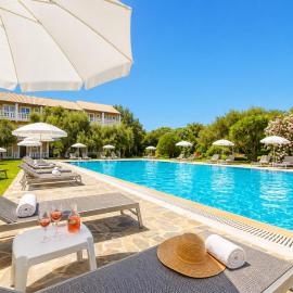 Kosmas Apartments, hotel en Rodas