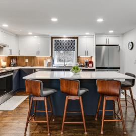 Charming Connecticut Hideaway: Year-Round Fun!