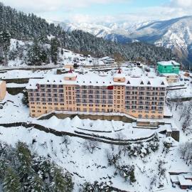 Toshali Royal View ,S H I M L A, hotel in Kūfrī