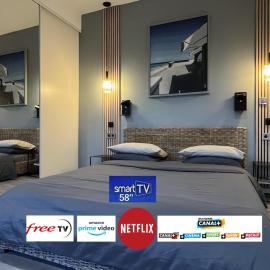 Studio Luxe + jardin et terrasse – hotel w mieście Pontoise
