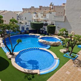 Playamarina II Cabo Roig, khách sạn ở Campoamor