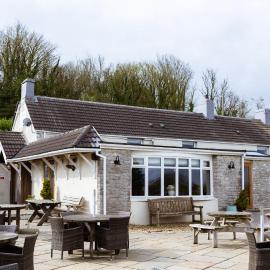 The Golden Mile Country Inn, hotel in Ewenny