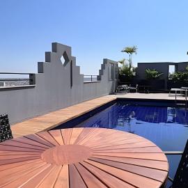 Triplex com Vista Panorâmica e Piscina Privativa