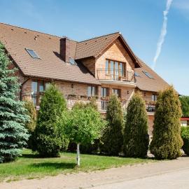 Podkowa, hotel in Police