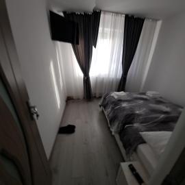 Montain apartament, hotell i Brezoi