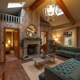 Grand Fir Lodge - The Hollies Retreats, hotel in Tarporley