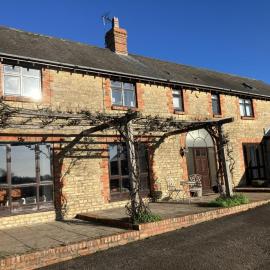 Balney Grounds, hotel in Milton Keynes