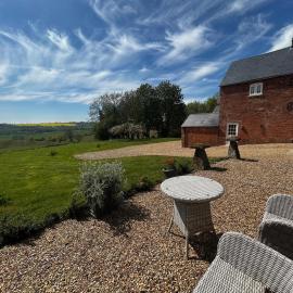 The Granary Barn at America Lodge, hotel in Oakham