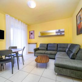 GuestHost - Carnia Urban Apartment Udine