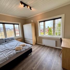 4 bedroom for 8 - 110sqm - Free Parking - 5 min to Brygga