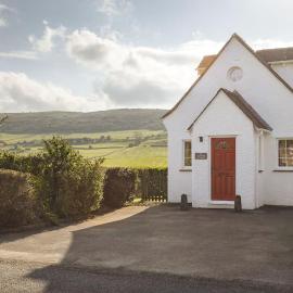 The Old Telephone Exchange Cartmel - Pass the Keys, Hotel in Cartmel