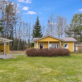 Holiday Home Keltavuokko by Interhome, hotel v destinaci Sipsiö