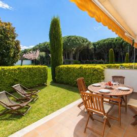 Apartment Green Mar B garden & terrace by Interhome