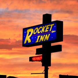 Rocket Inn, готель у місті Трут-ор-Консекуенсес