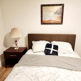 Serene Luxury Suite, Hotel in Riverview