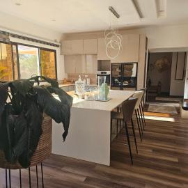 Luxe Apartments, hotel a Lusaka