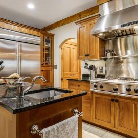East View Lodge - Luxury Mtn Cabin, Game Room, Sauna and Fire Pit